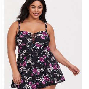 Torrid swim suit size 4